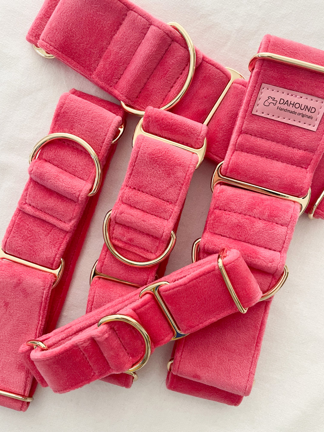 Wide Martingale Collar | Coral Pink (Plush Velvet)