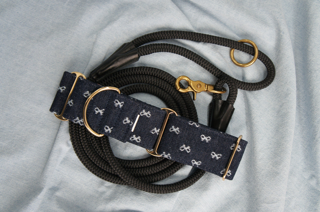 Dahound Dark Indigo Denim Bow Martingale Collar Product Photo With Black Rope Leash