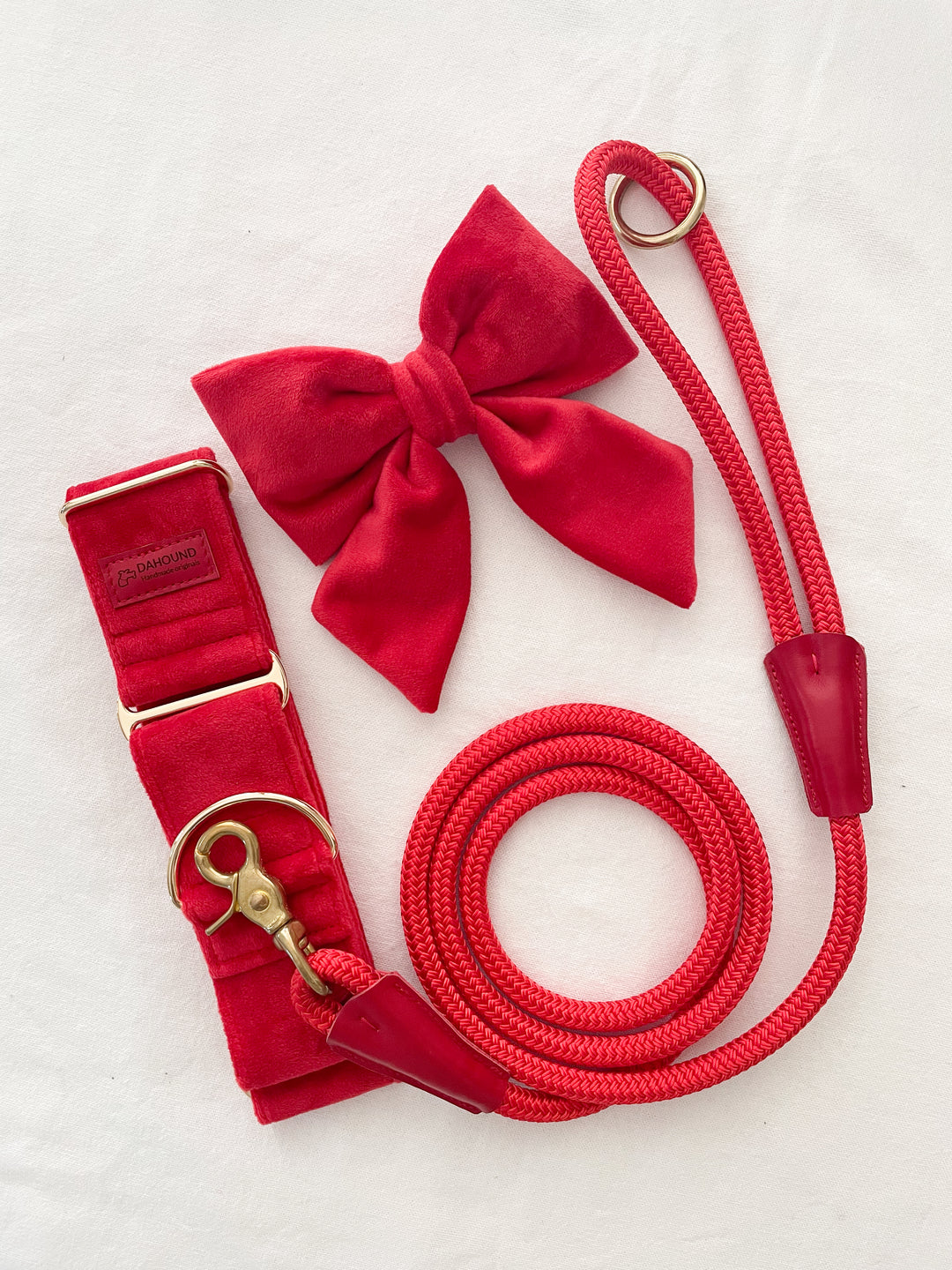 Wide Martingale Collar | Scarlet Red (Plush Velvet)