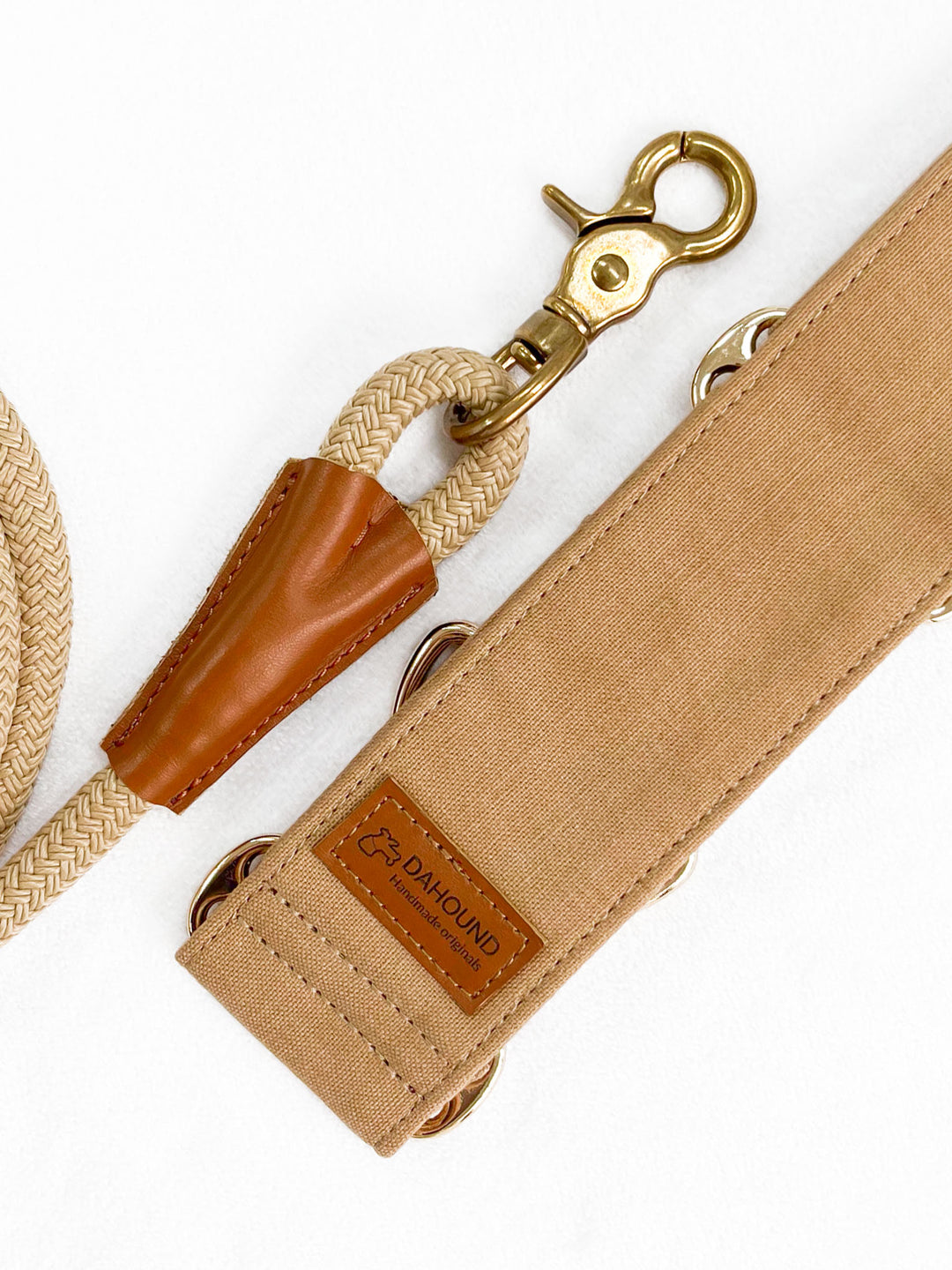 Beige Martingale Collar Back With Matching LeashBeige Martingale Collar Back With Matching Leash
