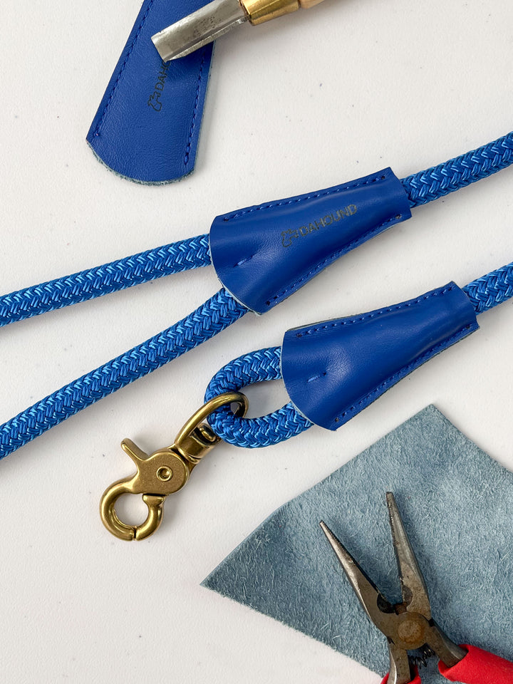 Signature Rope Dog Leash with Leather & Brass Fitting | Blue